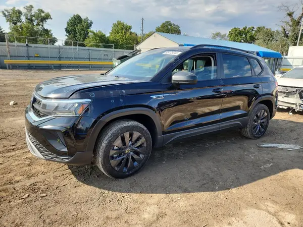 3VVCX7B2XNM083930 2022 VOLKSWAGEN TAOS - Image 1