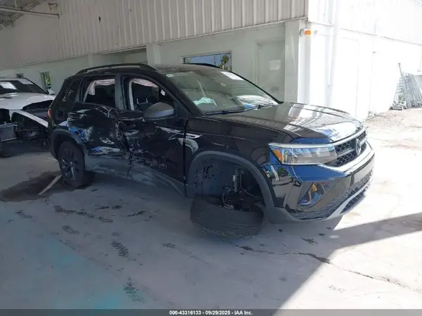 3VVCX7B2XPM313520 2023 VOLKSWAGEN TAOS - Image 1