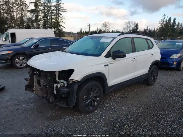 3VVCX7B2XPM335503 2023 VOLKSWAGEN TAOS - Image 2