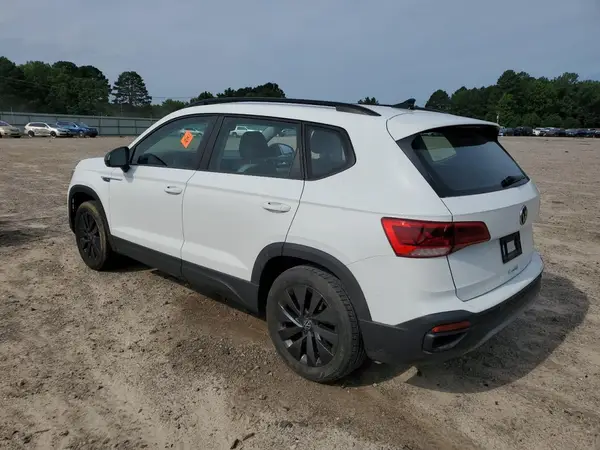3VVCX7B2XPM352706 2023 VOLKSWAGEN TAOS - Image 2