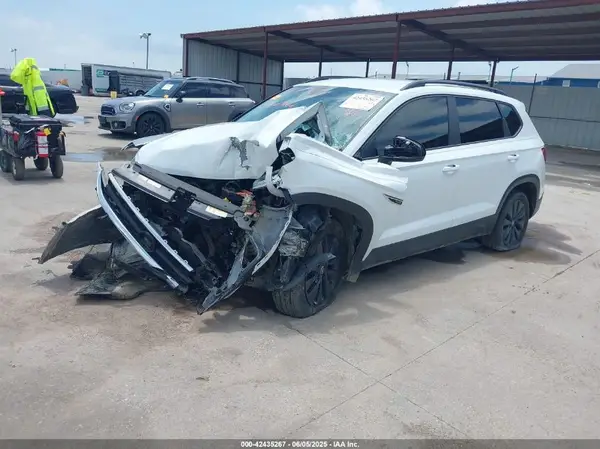 3VVCX7B2XPM366525 2023 VOLKSWAGEN TAOS - Image 2