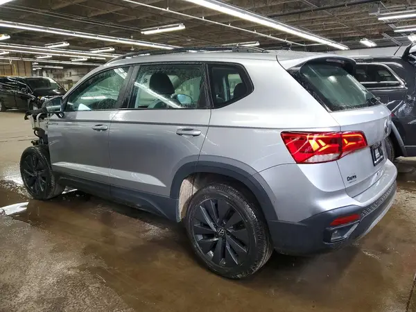 3VVCX7B2XPM368176 2023 VOLKSWAGEN TAOS - Image 2