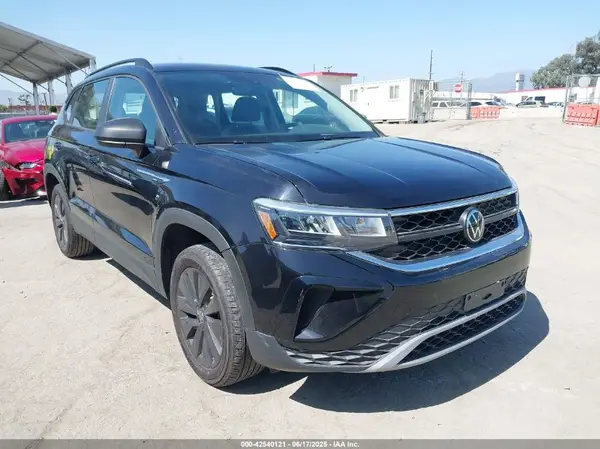 3VVCX7B2XPM368761 2023 VOLKSWAGEN TAOS - Image 1