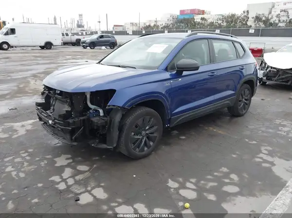 3VVCX7B2XPM375063 2023 VOLKSWAGEN TAOS - Image 2