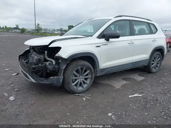 3VVCX7B2XPM380151 2023 VOLKSWAGEN TAOS - Image 2