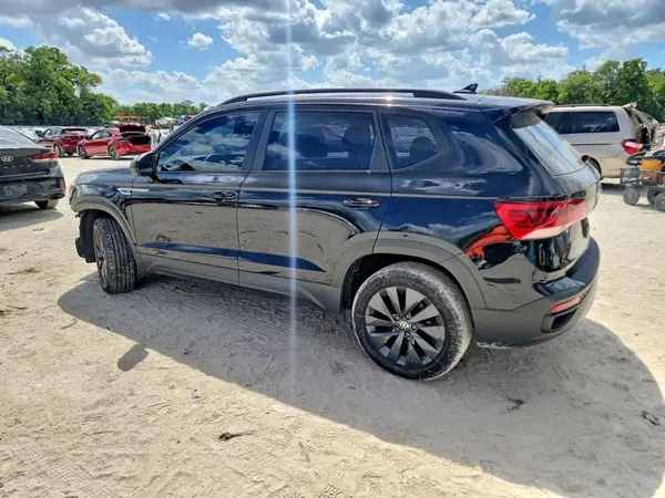 3VVDX7B20NM038418 2022 VOLKSWAGEN TAOS - Image 2