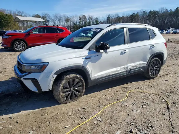 3VVDX7B21NM003984 2022 VOLKSWAGEN TAOS - Image 1