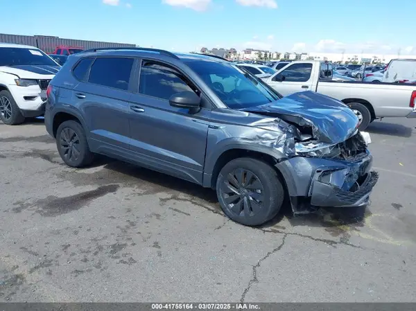 3VVDX7B21PM329688 2023 VOLKSWAGEN TAOS - Image 1