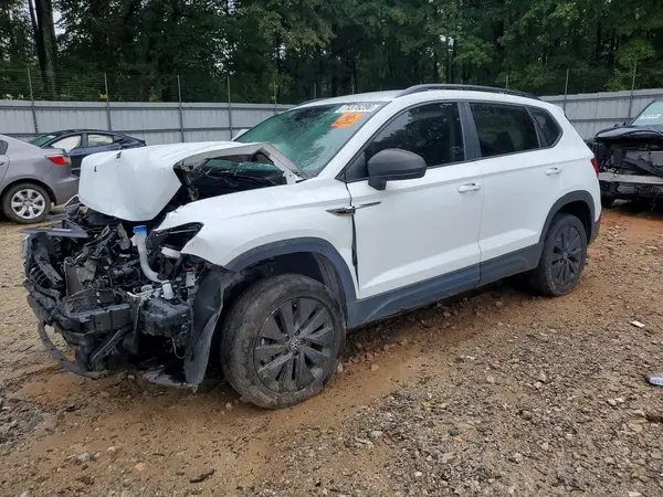 3VVDX7B22NM056998 2022 VOLKSWAGEN TAOS - Image 1