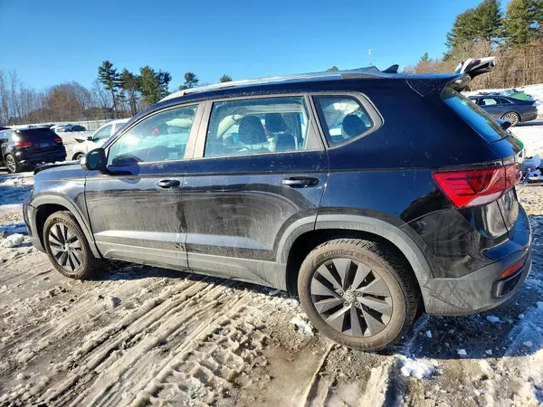3VVDX7B22PM353773 2023 VOLKSWAGEN TAOS - Image 2