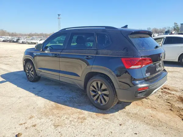 3VVDX7B23NM057190 2022 VOLKSWAGEN TAOS - Image 2