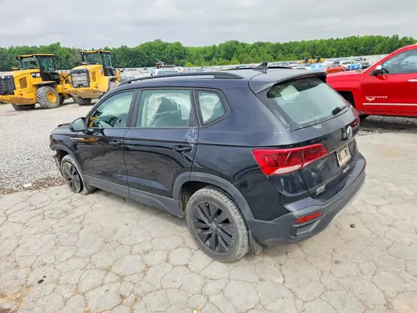 3VVDX7B24NM076427 2022 VOLKSWAGEN TAOS - Image 2