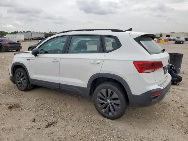 3VVDX7B24PM337333 2023 VOLKSWAGEN TAOS - Image 2