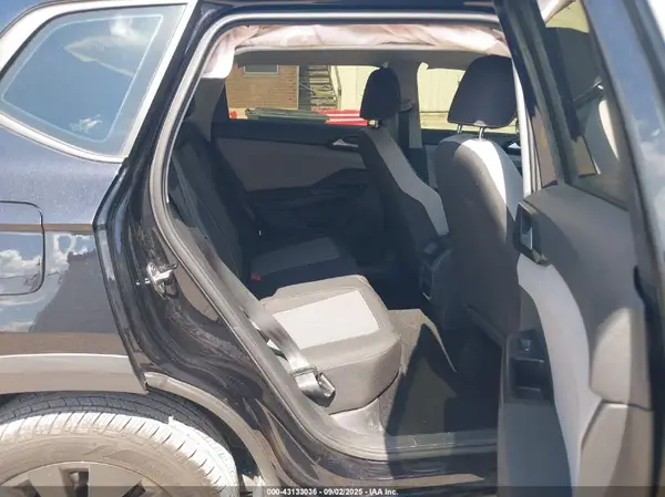 3VVDX7B24PM380103 2023 VOLKSWAGEN TAOS - Image 8