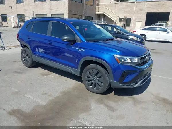 3VVDX7B24PM382465 2023 VOLKSWAGEN TAOS - Image 1