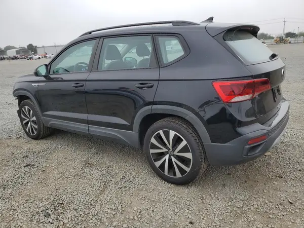 3VVDX7B25NM012770 2022 VOLKSWAGEN TAOS - Image 2