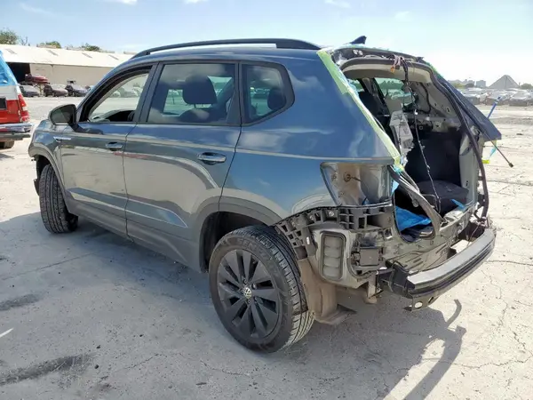 3VVDX7B25NM056736 2022 VOLKSWAGEN TAOS - Image 2