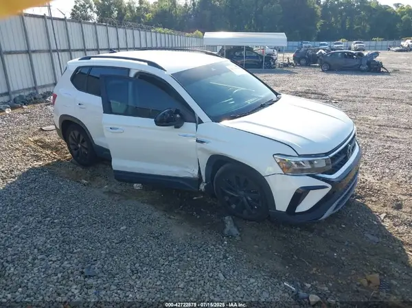 3VVDX7B25PM308861 2023 VOLKSWAGEN TAOS - Image 1