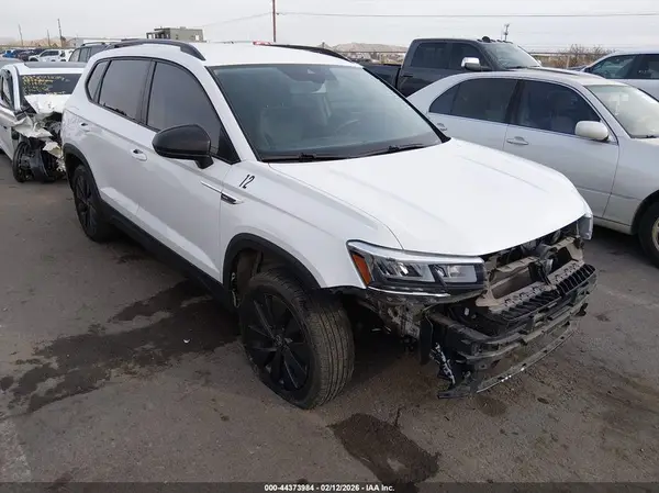 3VVDX7B26NM036334 2022 VOLKSWAGEN TAOS - Image 1