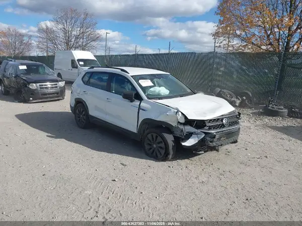3VVDX7B26NM050511 2022 VOLKSWAGEN TAOS - Image 1