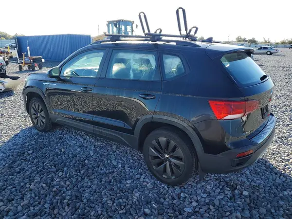 3VVDX7B26NM073075 2022 VOLKSWAGEN TAOS - Image 2