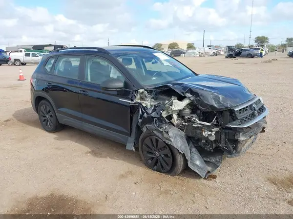 3VVDX7B26PM352514 2023 VOLKSWAGEN TAOS - Image 1
