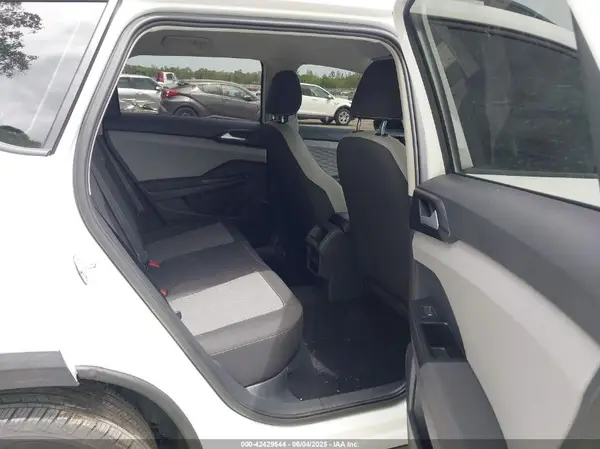 3VVDX7B27NM003326 2022 VOLKSWAGEN TAOS - Image 8
