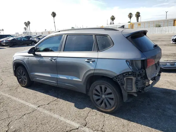 3VVDX7B27NM008879 2022 VOLKSWAGEN TAOS - Image 2