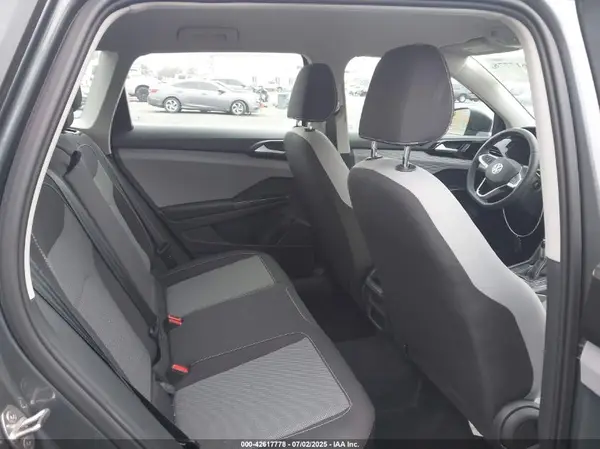 3VVDX7B28PM306120 2023 VOLKSWAGEN TAOS - Image 8