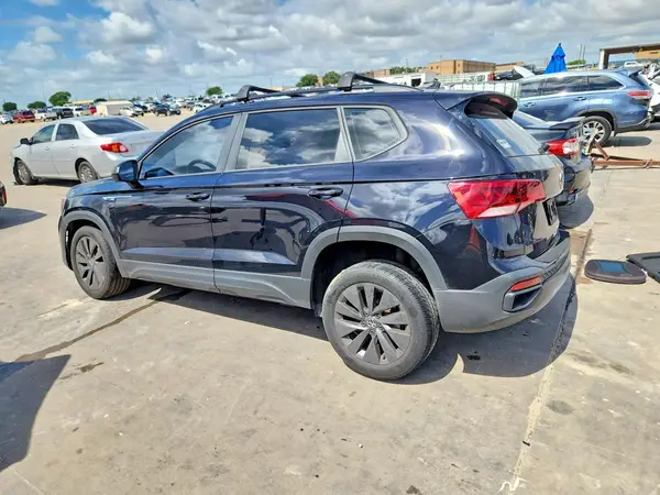 3VVDX7B28PM320695 2023 VOLKSWAGEN TAOS - Image 2