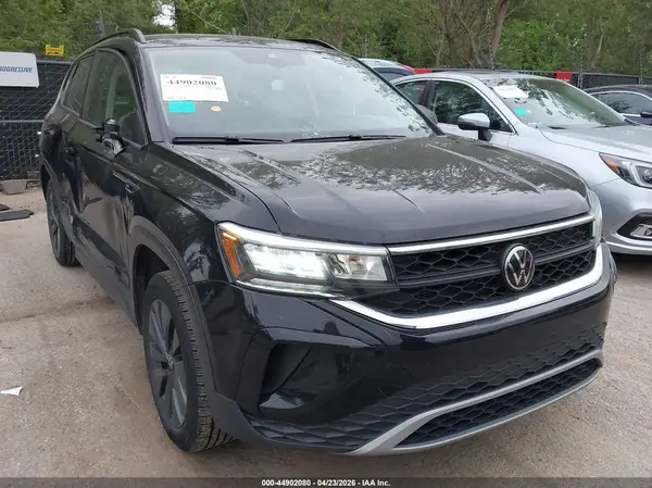 3VVDX7B28PM365510 2023 VOLKSWAGEN TAOS - Image 1
