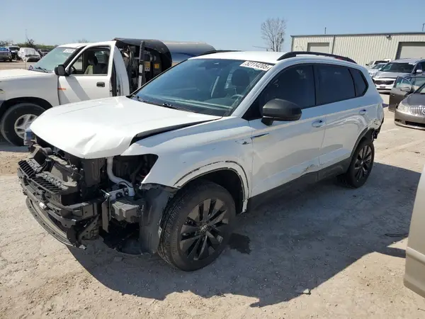 3VVDX7B28PM382436 2023 VOLKSWAGEN TAOS - Image 1