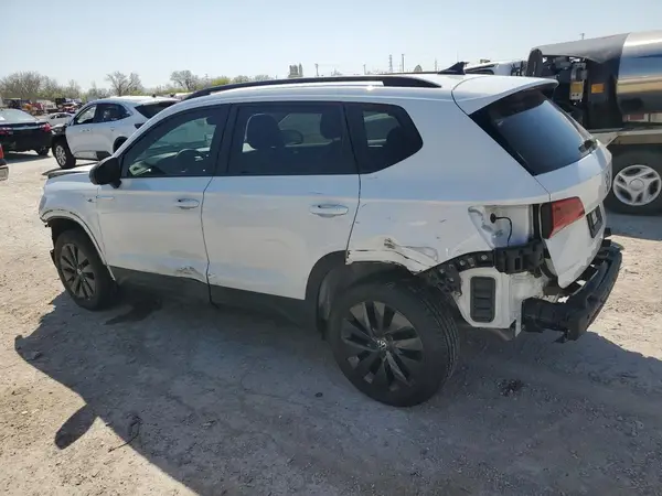 3VVDX7B28PM382436 2023 VOLKSWAGEN TAOS - Image 2