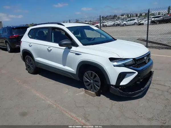 3VVDX7B29NM059185 2022 VOLKSWAGEN TAOS - Image 1