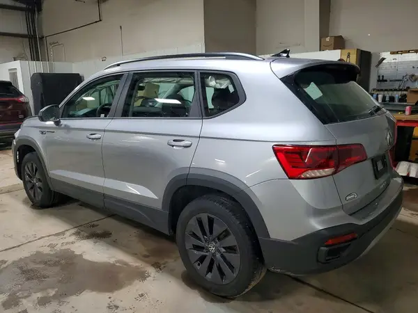 3VVDX7B29PM380842 2023 VOLKSWAGEN TAOS - Image 2