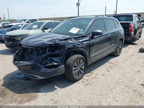 3VVDX7B29PM382560 2023 VOLKSWAGEN TAOS - Image 2
