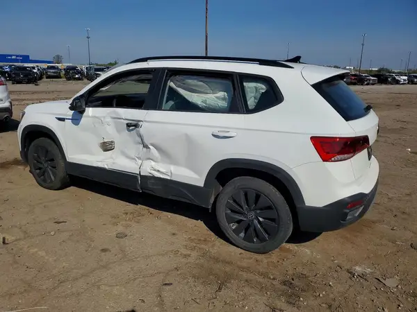 3VVDX7B2XNM027409 2022 VOLKSWAGEN TAOS - Image 2