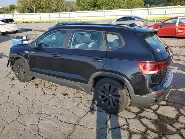 3VVDX7B2XPM306183 2023 VOLKSWAGEN TAOS - Image 2