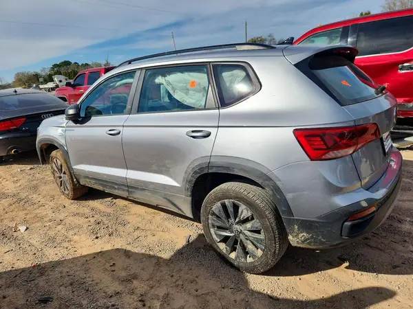3VVDX7B2XPM323906 2023 VOLKSWAGEN TAOS - Image 2