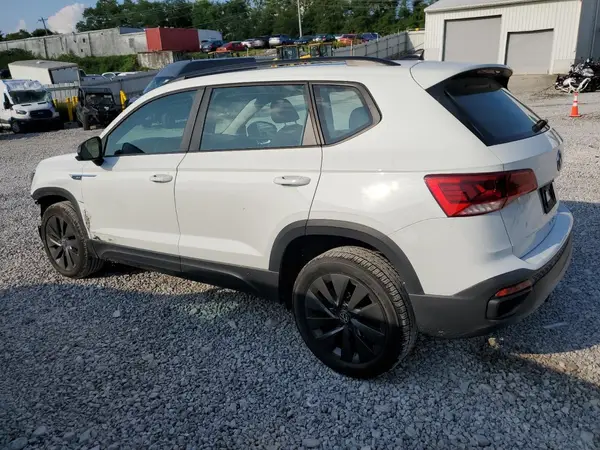 3VVDX7B2XPM328281 2023 VOLKSWAGEN TAOS - Image 2