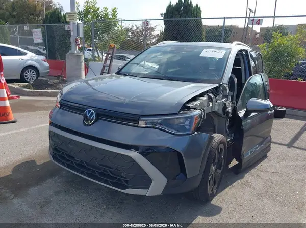 3VVEC7B22SM012625 2025 VOLKSWAGEN TAOS - Image 2