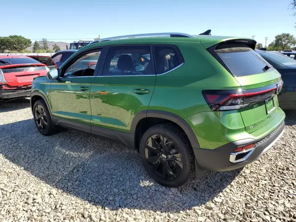 3VVEC7B23SM038182 2025 VOLKSWAGEN TAOS - Image 2