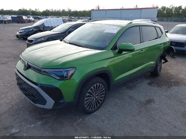 3VVEC7B24SM042371 2025 VOLKSWAGEN TAOS - Image 2
