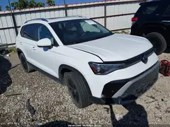 3VVEC7B26SM032294 2025 VOLKSWAGEN TAOS