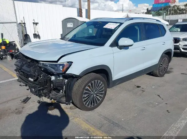3VVEC7B27SM032885 2025 VOLKSWAGEN TAOS - Image 2