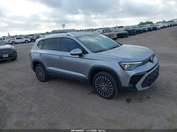 3VVEC7B28SM007932 2025 VOLKSWAGEN TAOS - Image 1