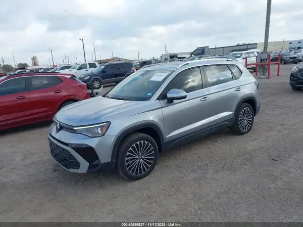 3VVEC7B28SM007932 2025 VOLKSWAGEN TAOS - Image 2