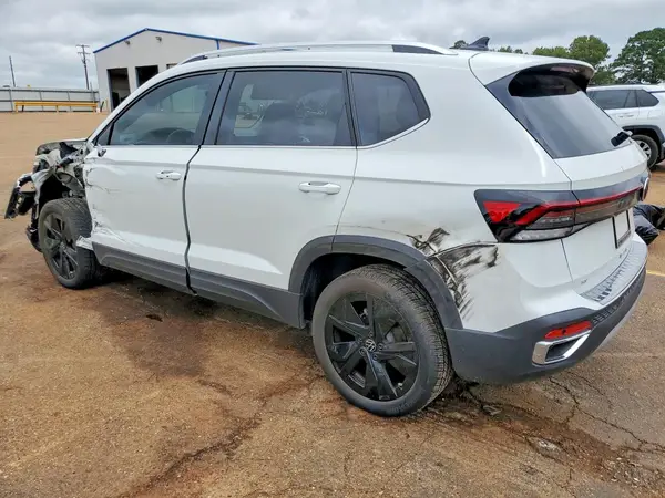 3VVEC7B29SM071025 2025 VOLKSWAGEN TAOS - Image 2