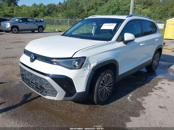3VVEC7B2XSM008483 2025 VOLKSWAGEN TAOS - Image 2