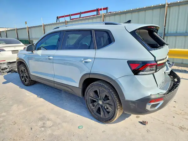 3VVEC7B2XSM040639 2025 VOLKSWAGEN TAOS - Image 2